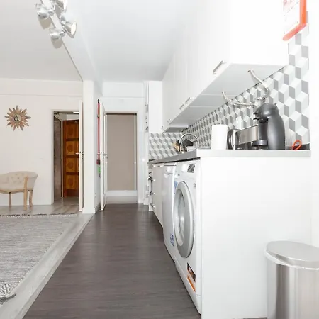 Beachome4u Apartamento Carcavelos (Lisbon)
