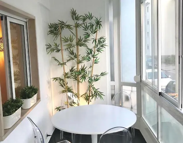 Beachome4u Apartamento Carcavelos (Lisbon)